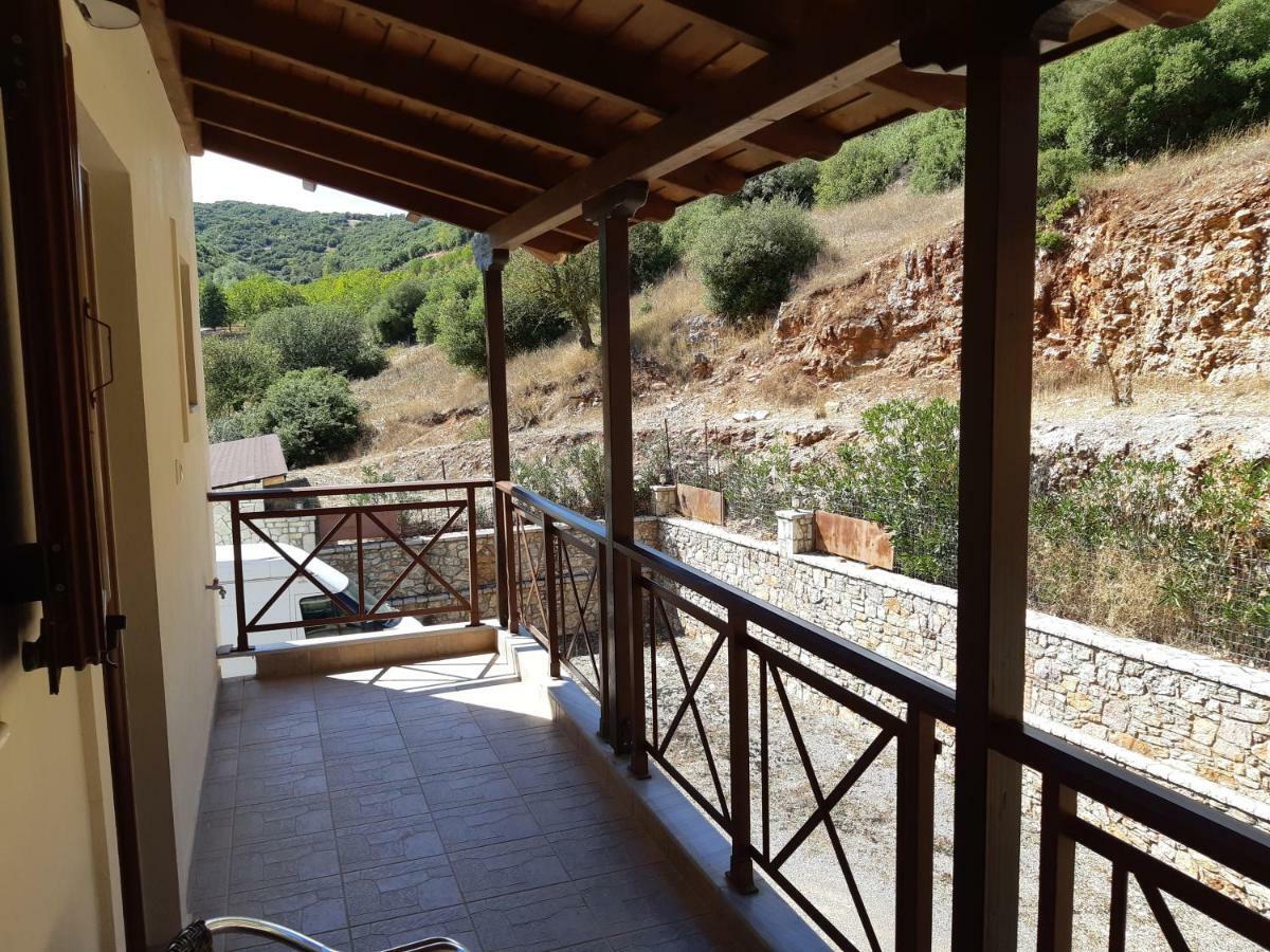 Ariadni Kalavryta Extérieur photo